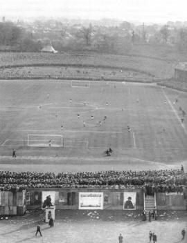 FA Cup Final 1911: Photo showing the match of Bradford City vs Newcastle at Crystal Palace During the 0-0 draw
