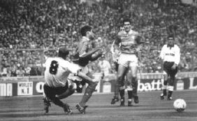 FA Cup Final 1991: tackle