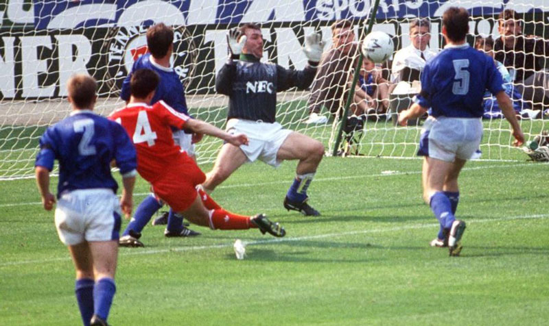 1989 FA Cup Final: Ian Rush Beats Neville Southall